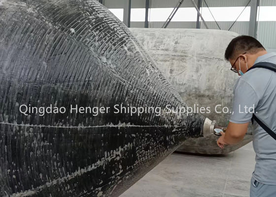Qualität BV Certified Marine Rubber Airbag and Pneumatic Rubber Fender with 4-25m Length and 6-8 Years Useful Life usine