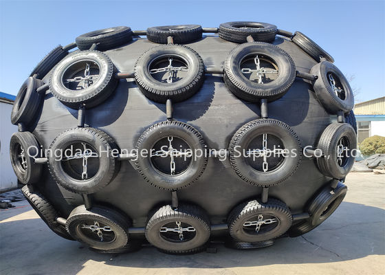 Qualität ISO 17357 Compliant Natural Rubber Pneumatic Rubber Fender with 50Kpa/80kpa Working Pressure for Marine Protection Fabrik