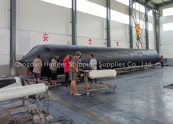 Qualität Marine Rubber Airbag Pneumatic Rubber Fender with 0.8-3 M Diameter 4-25 M Length and Medium Pressure (4-5) usine