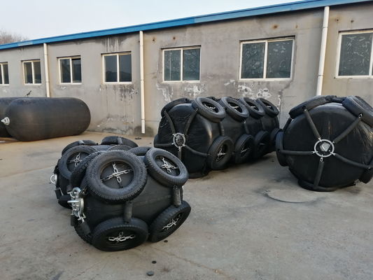Qualität Anchorage-Puffer-Schutz gegen Zusammenstoß-Schaum gefüllten Fender 2.0*3.5~2.5*4.0 usine