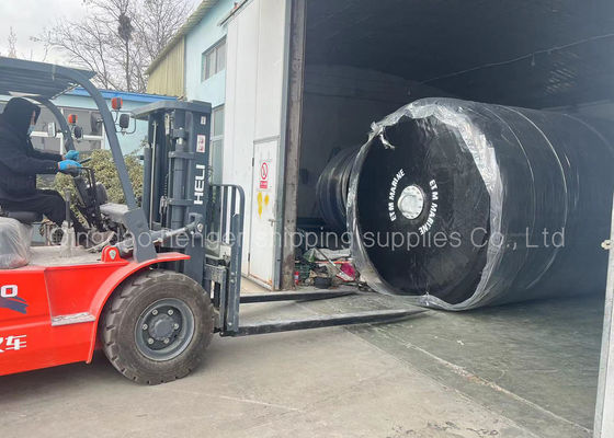 Qualität Schaum mit hoher Dichte innerhalb Dock-Suspendierungs-des Schaum gefüllten Fender-Leichtgewichtlers 2.5*4.1m usine