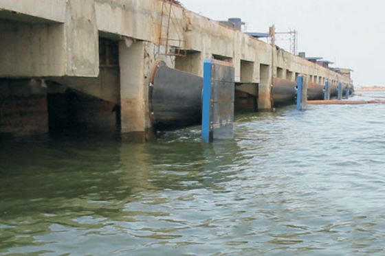 Qualität Kegel-Art Marine Ship Rubber Fender Pad, Kegel-Boots-Gummipuffer usine