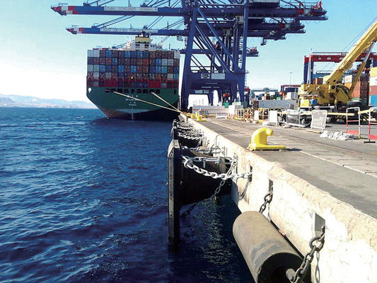 Qualität Kegel-Art Marine Ship Rubber Fender Pad, Kegel-Boots-Gummipuffer usine