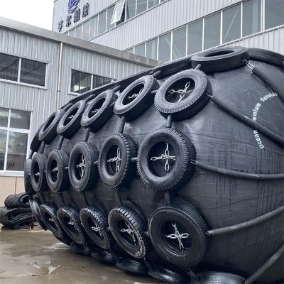 Qualität Dreijährige Garantie auf pneumatischen Gummipuffer 2,0 * 4,5 m für Dock-Antikollision usine