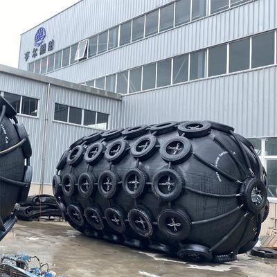 Qualität ISO17357  CCS BV DNV  Pneumatic Rubber Fender, 50/80Kpa Pressure for Marine Protection usine