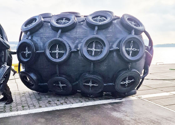 Qualität Pneumatischer Gummi-Fender für temporäre und dauerhafte Anlagen usine