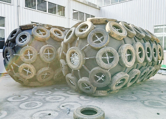 Qualität Marine Pneumatische Naturkautschuk-Fender für das Anlegen von Schiffen usine