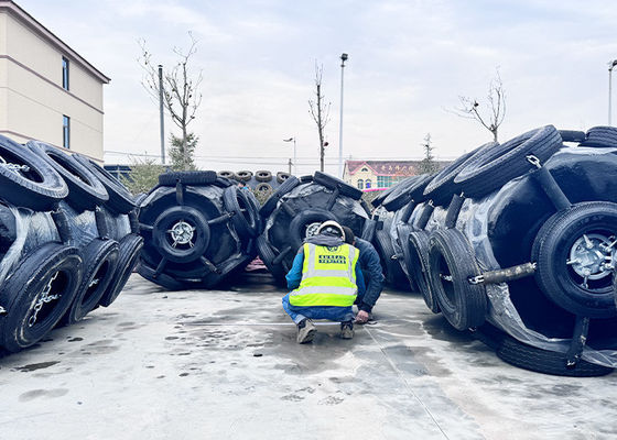 Qualität PU-Beschichtung EVA Solid Trelleborg Ever Guard Kissen Schwimmen usine