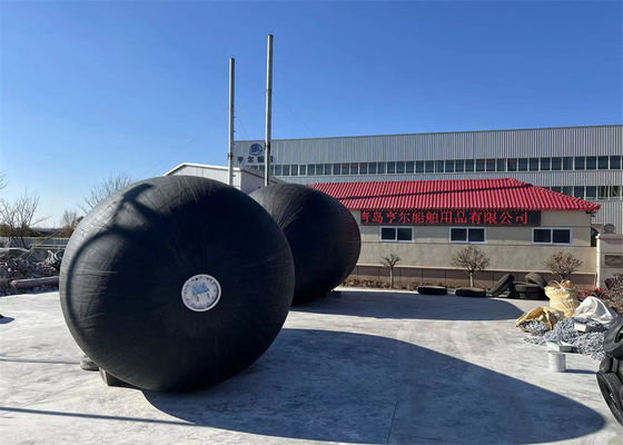 Qualität Pneumatischer Gummi-Fender für Schiffe mit natürlicher Yokohama-Gummi usine
