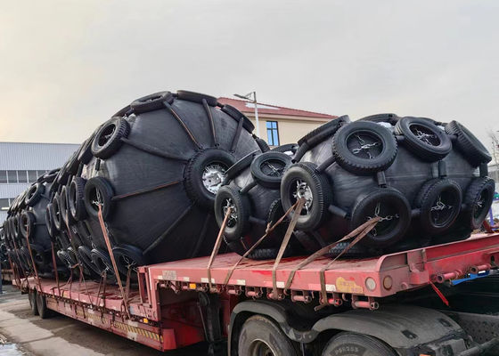 Qualität 6 to 12 Years Design Life Pneumatic Marine Fender with 50kPa/80kPa Working Pressure for Ship-to-ship and Ship-to-dock Protection Fabrik