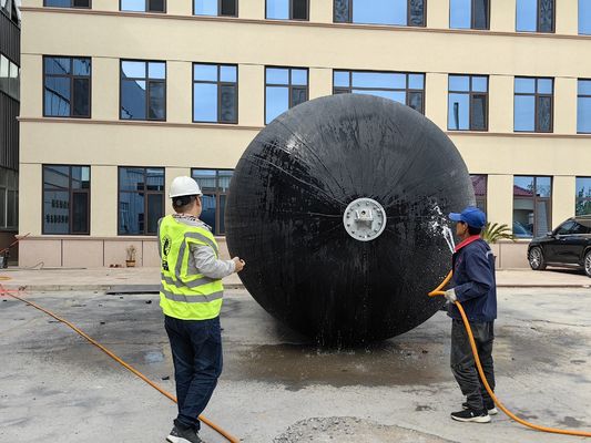 Qualität Überlegene Stoßfestigkeit Yokohama Pneumatischer Schleuder bei -20-50°C usine