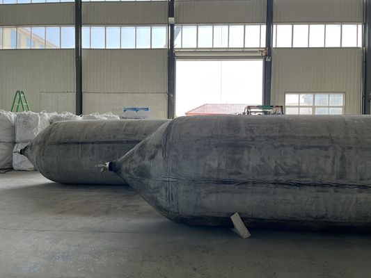 Qualität High Pressure Resistance Inflatable Marine Airbags Cylindrical Type Offering Performance For Ship Launching Cargo Handling usine