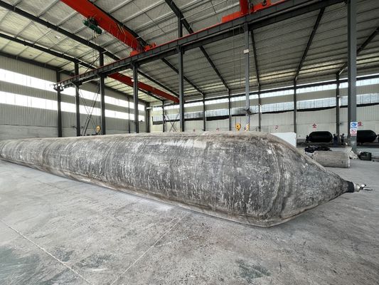 Qualität High Pressure Resistance Inflatable Marine Airbags Cylindrical Type Offering Performance For Ship Launching Cargo Handling usine