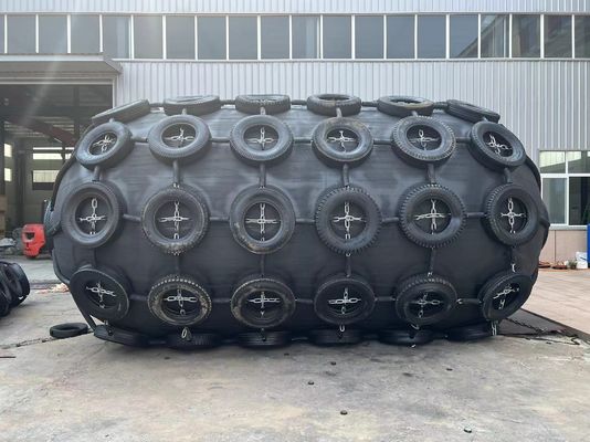Qualität 50kPa Pneumatic Marine Fender Yokohama Fender for Ship-to-ship with 6-10 Years Lifespan Fabrik