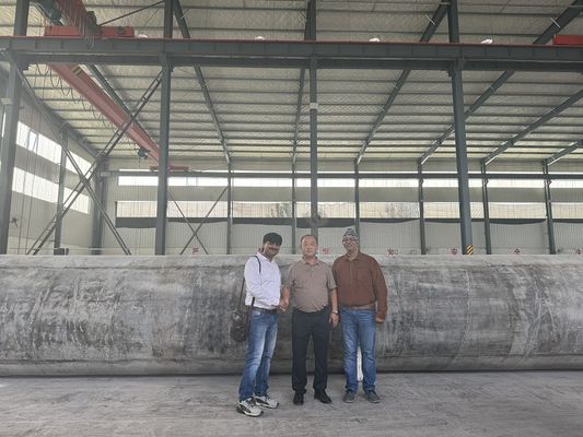 Qualität Kundenspezifischer Marine-Gummiluftsack für Schiffsbergung und Hebesäcke usine