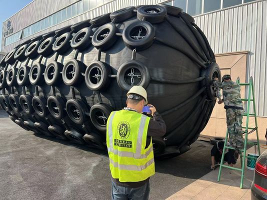 Qualität 80 Kpa Druck Gummi-Fendern für Marine-Projekte usine