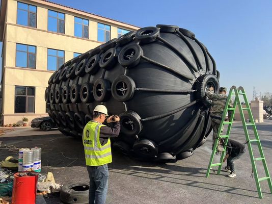 Qualität Pneumatischer Gummi-Fender Anfängerinnerdruck 50Kpa usine