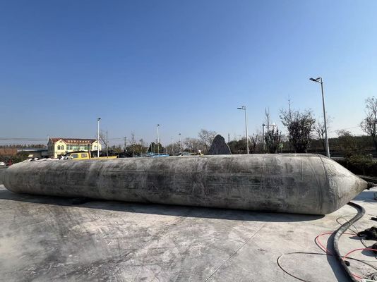 Qualität Schwarze Luftpolster für schwere Schiffe mit einem Druckbereich von 0,2 bis 0,4 MPa usine