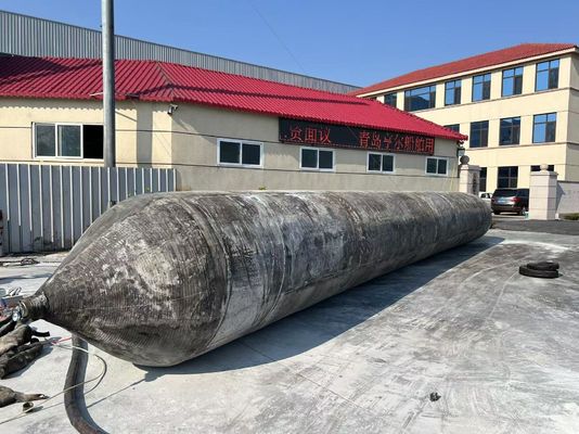 Qualität Robuster Marine-Gummi-Airbag aus Gummi und synthetischen Fasern. Hervorragender Berstdruck von 0,3 MPa bis 0,5 MPa, ideal für Marineanwendungen usine