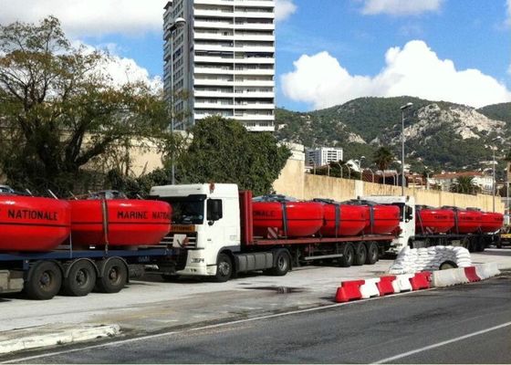 Qualität EVA-Polythen-zylinderförmige Marineliegeplatz-Boje mit kundengebundener Farbe usine