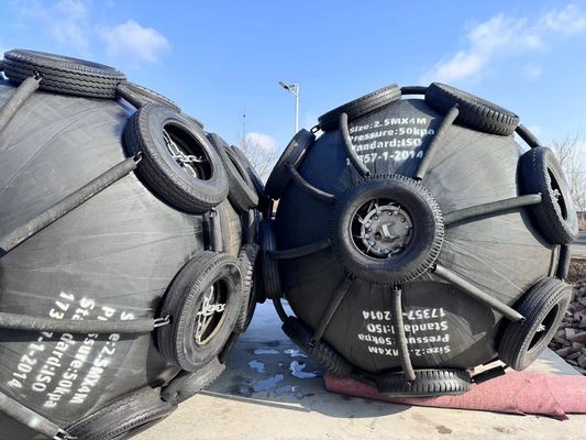 Qualität Schutz von Anlegeschiffen mit Pneumatischem Kautschuk-Fender usine