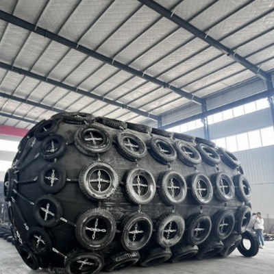 Qualität ISO 17357 Certified Natural Rubber Pneumatic Fender with 50Kpa Working Pressure for Marine Safety Fabrik