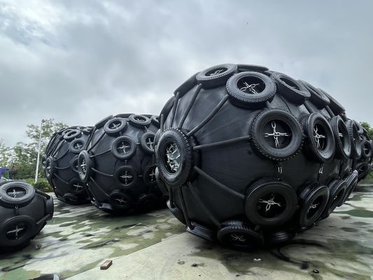 Qualität Designlebensdauer 8 bis 15 Jahre Schwimmender aufblasbarer Fender für Docks Hohe Haltbarkeit Hochleistungs-Schwimmdockschutz für Boote usine