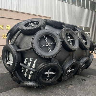 Qualität ISO 17357 Certified Natural Rubber Pneumatic Fender with 50Kpa Working Pressure for Marine Safety Fabrik