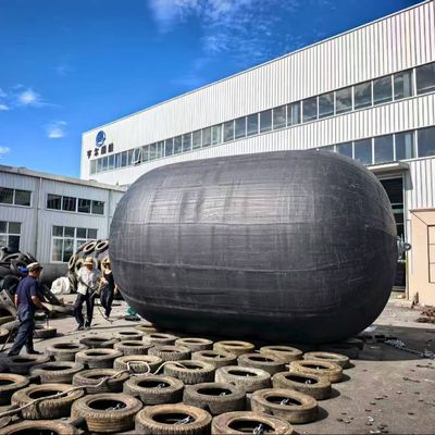Qualität ISO 17357 Pneumatischer Gummi-Fender zum Schutz vor Kollisionen auf See usine