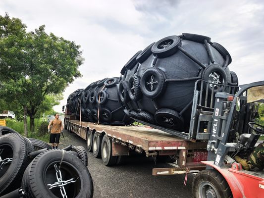 Qualität Hochbelastbarer Marine-Gummifender, konform mit dem technischen Standard ISO 17357 2014 und Original usine
