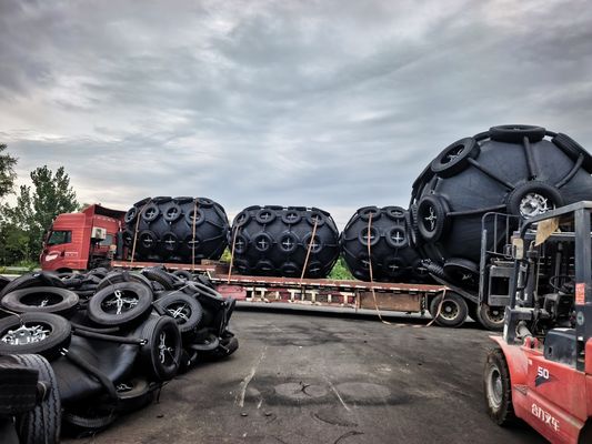 Qualität Pneumatischer Gummi-Fender 500 mm x 1000 mm mit BV CCS-Zertifizierung usine