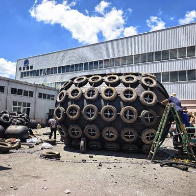 Qualität Henger Pneumatische Gummi-Fendern usine