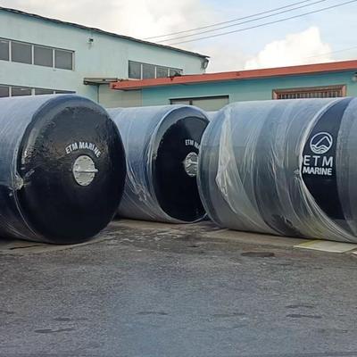 Qualität ISO17357 Approved EVA Foam Filled Fender with Customizable Dimensions and High Energy Absorption for Marine Anti Collision Fabrik