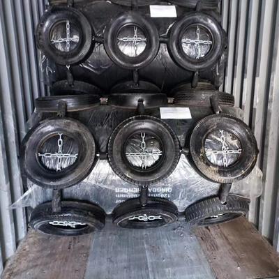 Qualität Customized Design Foam Filled Fender with 1 M~12 M Length and 0.5 M~4.8 M Diameter for Marine Applications usine