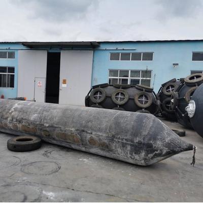 Qualität High Pressure Resistance Inflatable Marine Airbags Cylindrical Type Offering Performance for Ship Launching and Cargo Handling usine