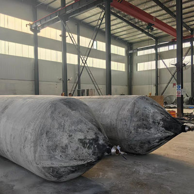 Qualität Marine Rubber Airbag with Integrated Inflation Hose Connection for Quick Air Supply in 0.8-3 M Diameter and 4-25 M Length usine