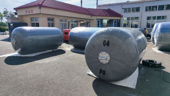 Qualität Hervorragende Leistung und farbenfrohe Eigenschaften Schaumstoffgefüllter Fender mit feuerverzinkten Ketten usine