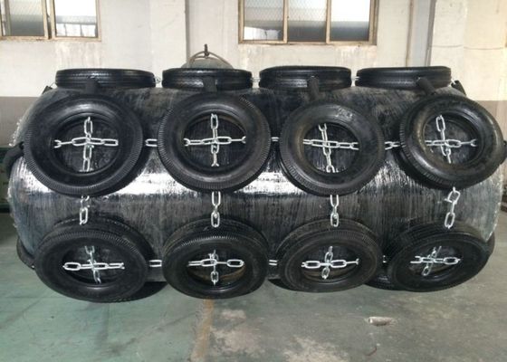 Qualität Hot Dip Galvanized Foam Filled Fender with 10 Years Using Life and High Energy Absorption for Marine Safety usine