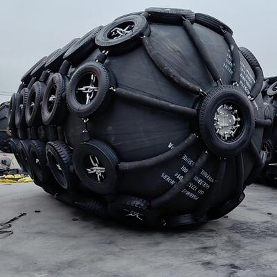 Qualität High Quality Pneumatic Rubber Fender For Offshore usine