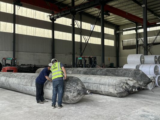 Qualität Anti Corrosion Marine Rubber Airbag for Long Term Saltwater Service with 0.8-3 M Diameter Fabrik