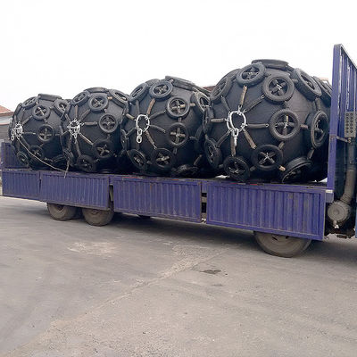 Qualität Pneumatischer Marinefender-Dock-Verteidigungs-Boots-Gummifender mit Reifen zum Schiff-Liegeplatz/machen fest usine