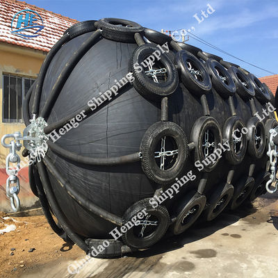Qualität Dauerhafter natürlicher Marinegummipuffer-Gummidock-Fender mit 24 Monaten Garantie- usine