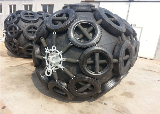 Qualität ISO17357-konforme pneumatische Gummi-Fender mit 24 Monaten Haltbarkeit und maßgeschneiderten Größen für Schiffs-Fender-Anwendungen usine