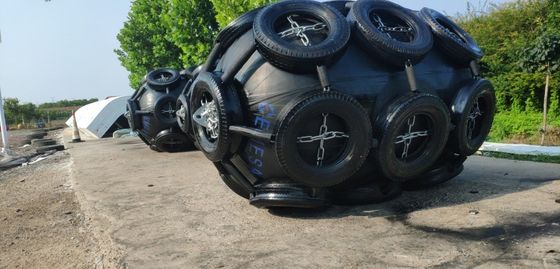 Qualität 3.3m*6.5m Geschlechtskrankheits-Schiff pneumatische Marine Fender Usd For Protection usine