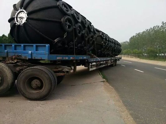 Qualität Naturkautschuk sich hin- und herbewegende aufblasbare Marine Fender Pneumatic Type Fenders Yokohama usine