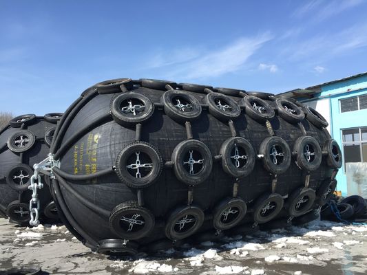 Qualität Dock-Gummipuffer 50kpa 80kpa Yokohama, der pneumatischen gewellten Fender schwimmt usine