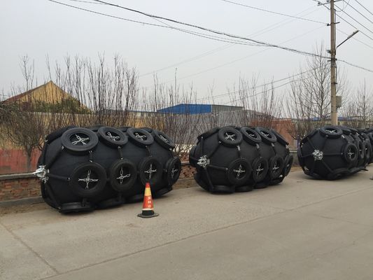 Qualität Abschnitt-Gummipuffer Boots-Marine Pneumatic Rubber Fenders D usine