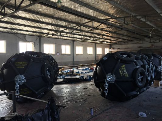 Qualität Pneumatischer Gummi-Marine Dock Bumpers Fenders Anti-Zusammenstoß usine