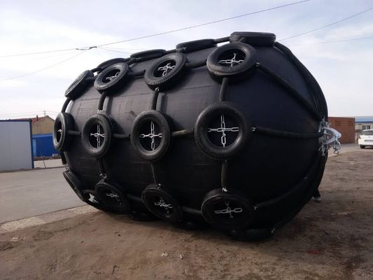 Qualität Marine Pneumatic Rubber Fender With galvanisierte Fender-Yokohama-Schiffs-Reifen-Fender usine