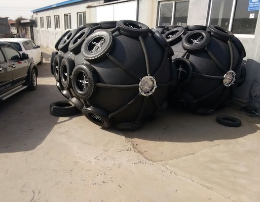 Qualität Gummi-Mat With Rope Net Pneumatic-Boots-Fender-pneumatische Gummipuffer usine